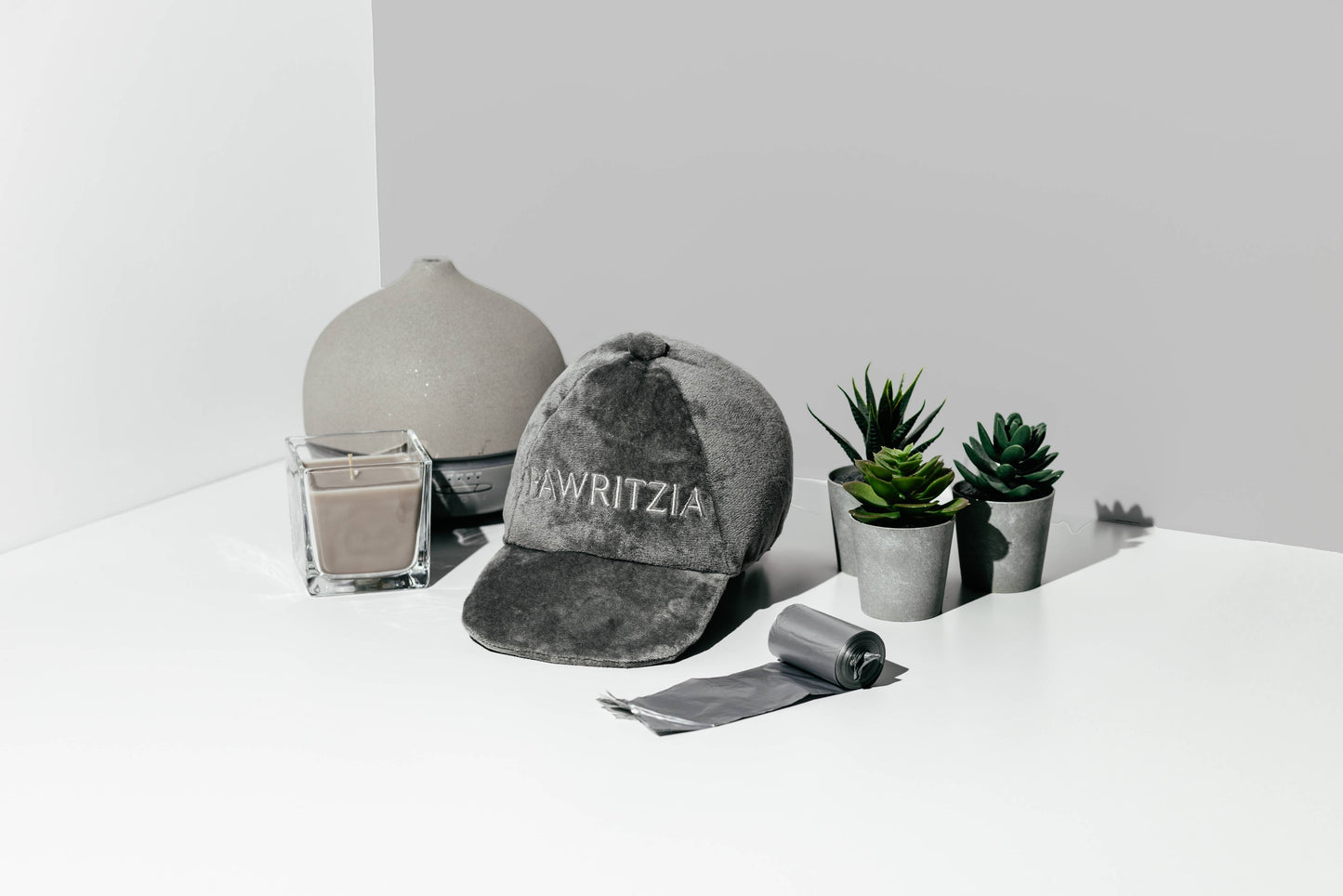 PAWTY ANIMALS Eco-Friendly Pawritzia Hat Dog Toy