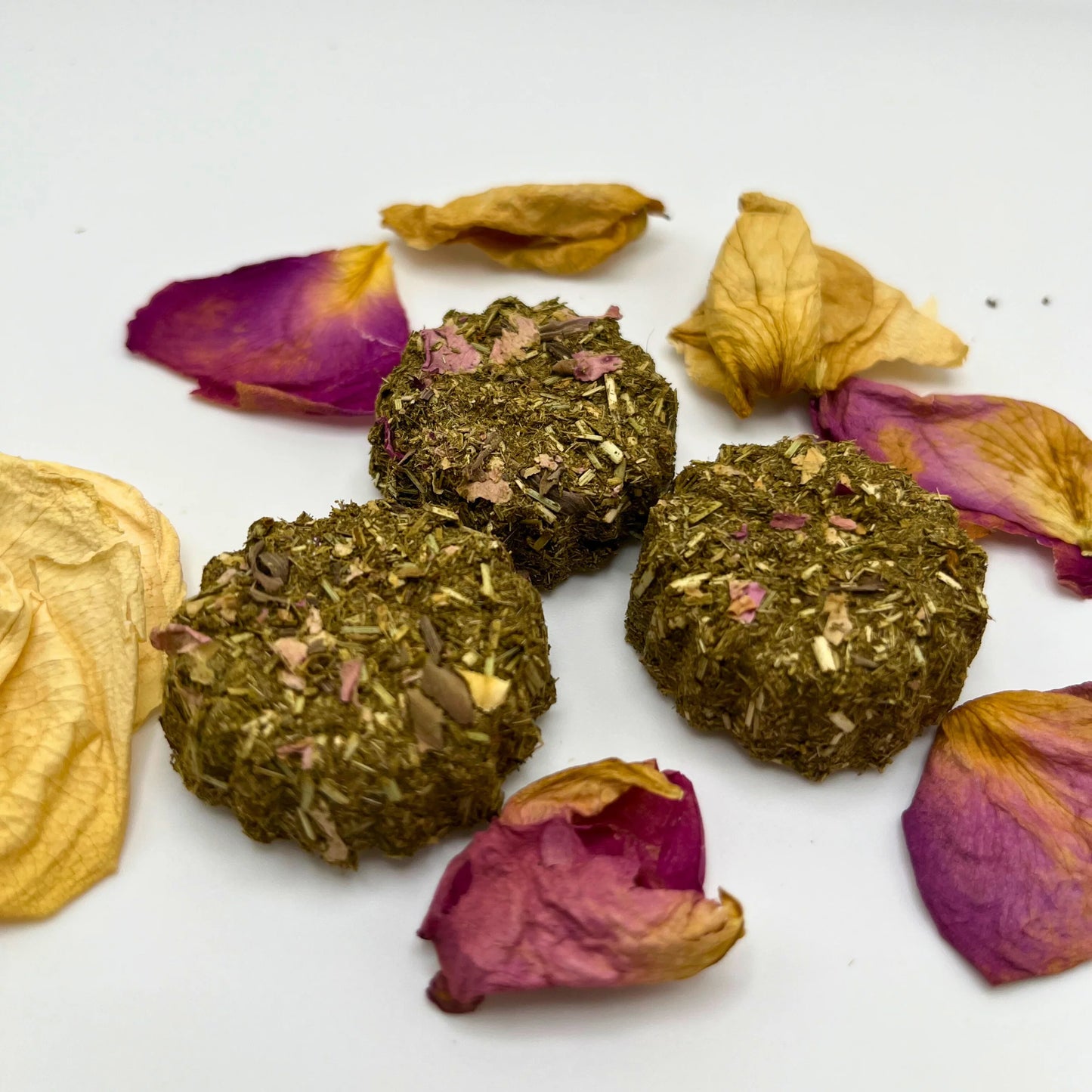 Spring Flower Hay Bites