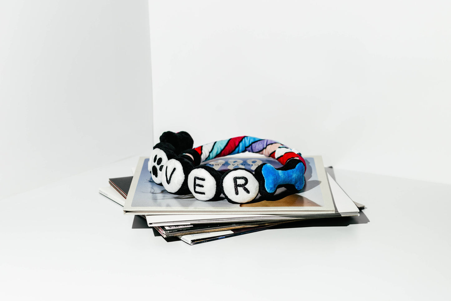 PAWTY ANIMALS Eco-Friendly Lover Bracelet Rope Dog Toy