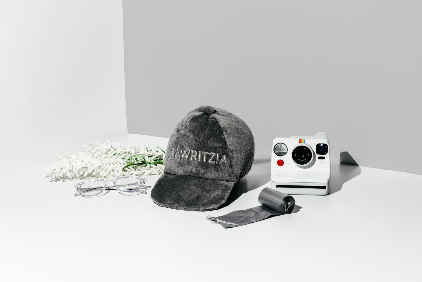 PAWTY ANIMALS Eco-Friendly Pawritzia Hat Dog Toy