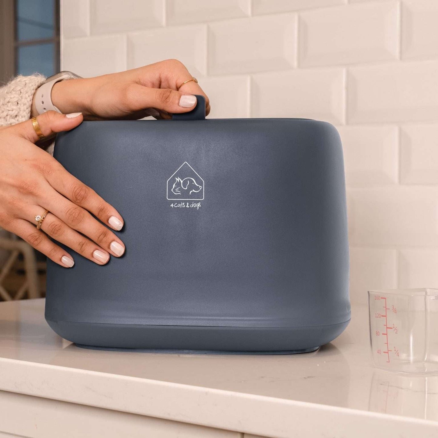 kibble food container