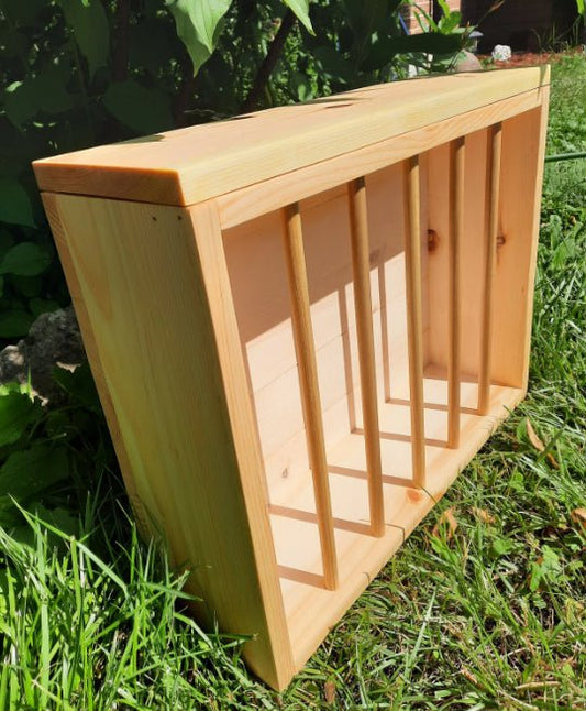 XL Mounted Hay Feeder for Rabbits & Guinea Pigs